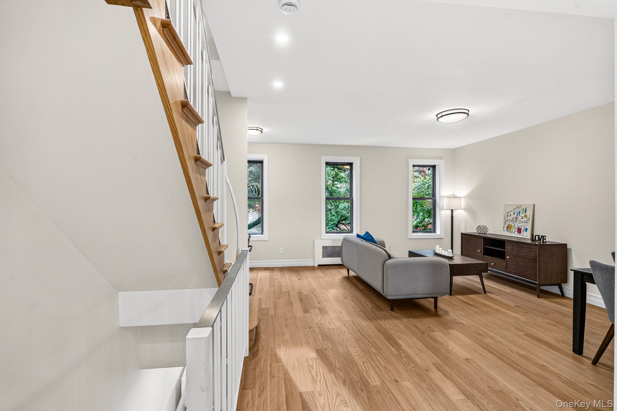 Single Family Wadsworth Avenue Manhattan, NY 10040, MLS-1022347-28