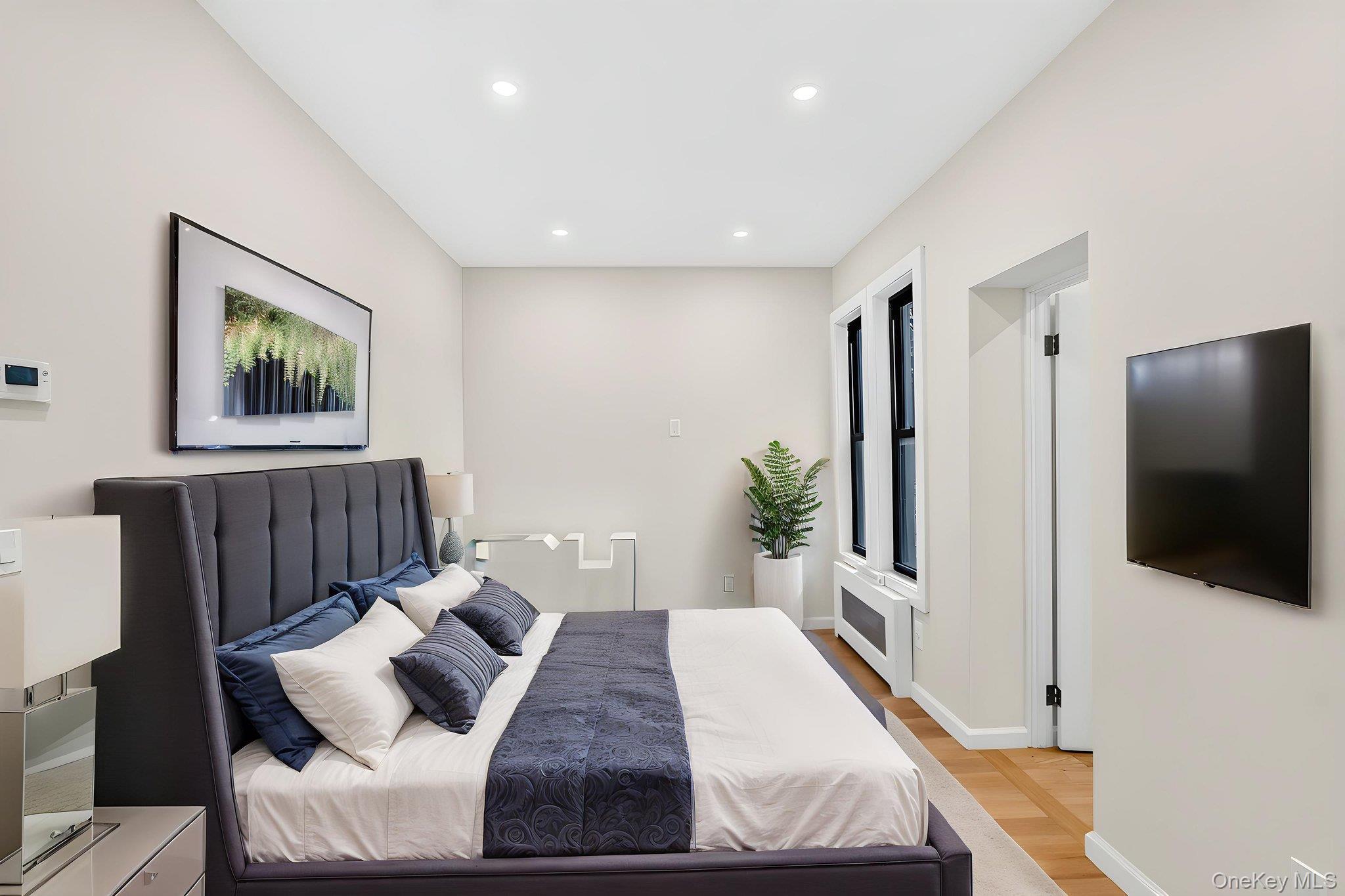 Single Family Wadsworth Avenue Manhattan, NY 10040, MLS-1022347-6