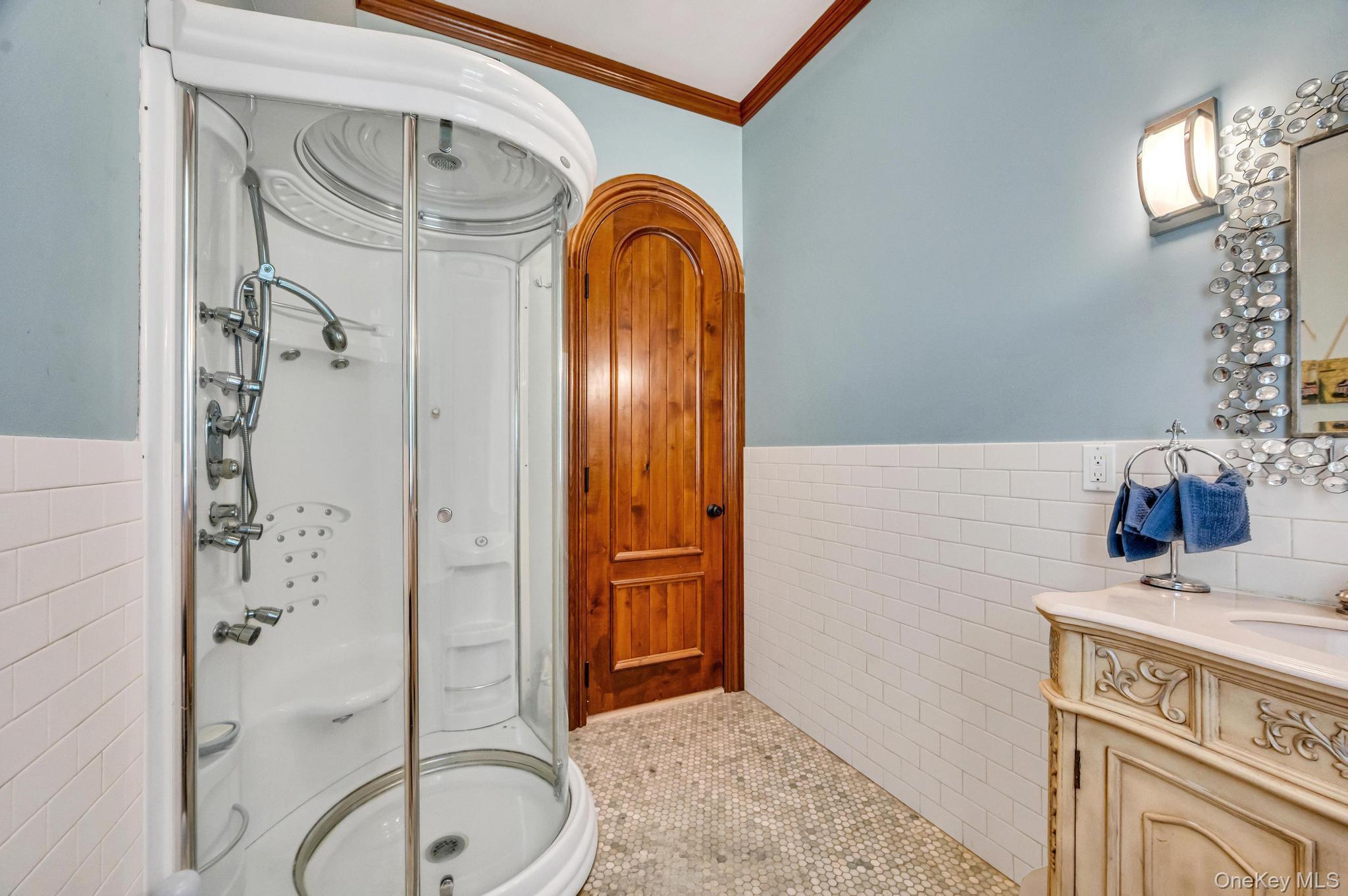 Single Family Oyster Bay Road  Nassau County, NY 11560, MLS-1022418-24