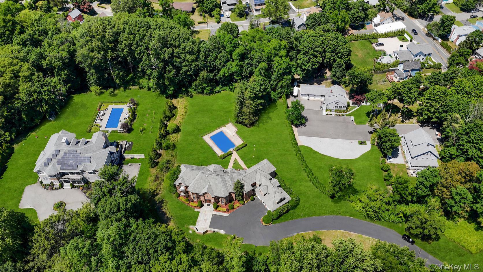 Single Family Oyster Bay Road  Nassau County, NY 11560, MLS-1022418-28