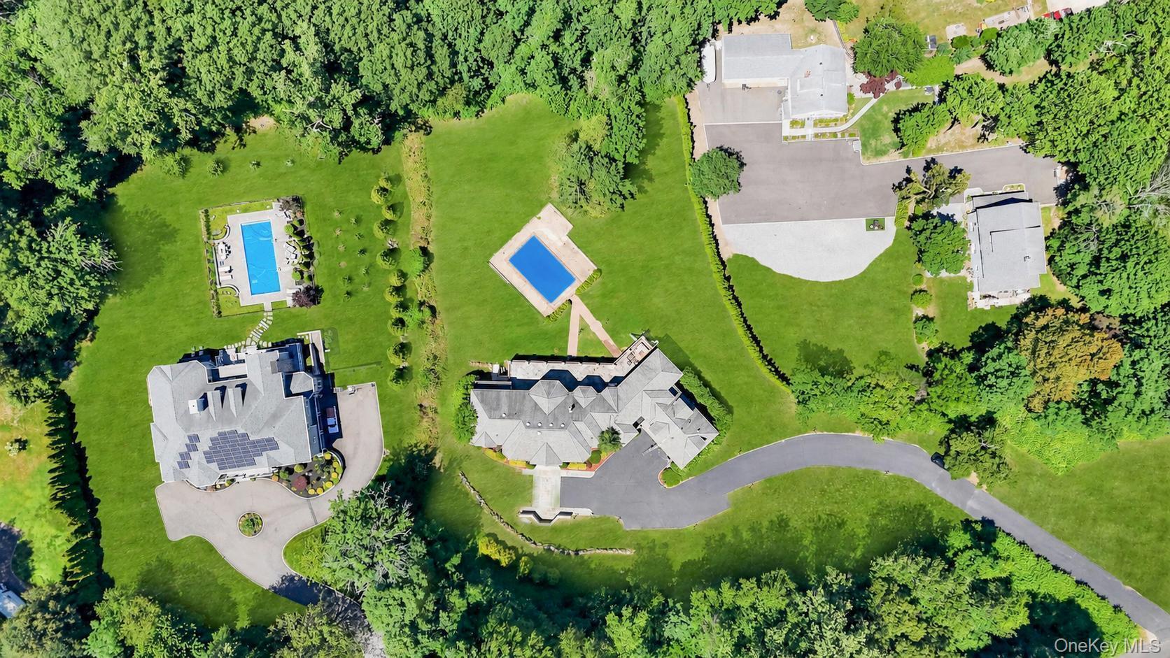 Single Family Oyster Bay Road  Nassau County, NY 11560, MLS-1022418-29
