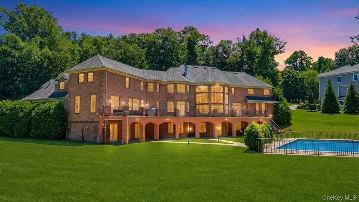Single Family Oyster Bay Road  Nassau County, NY 11560, MLS-1022418-4