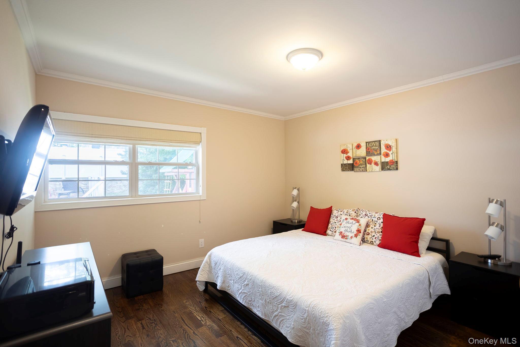 Single Family Pompeii Avenue Queens, NY 11423, MLS-1022434-16