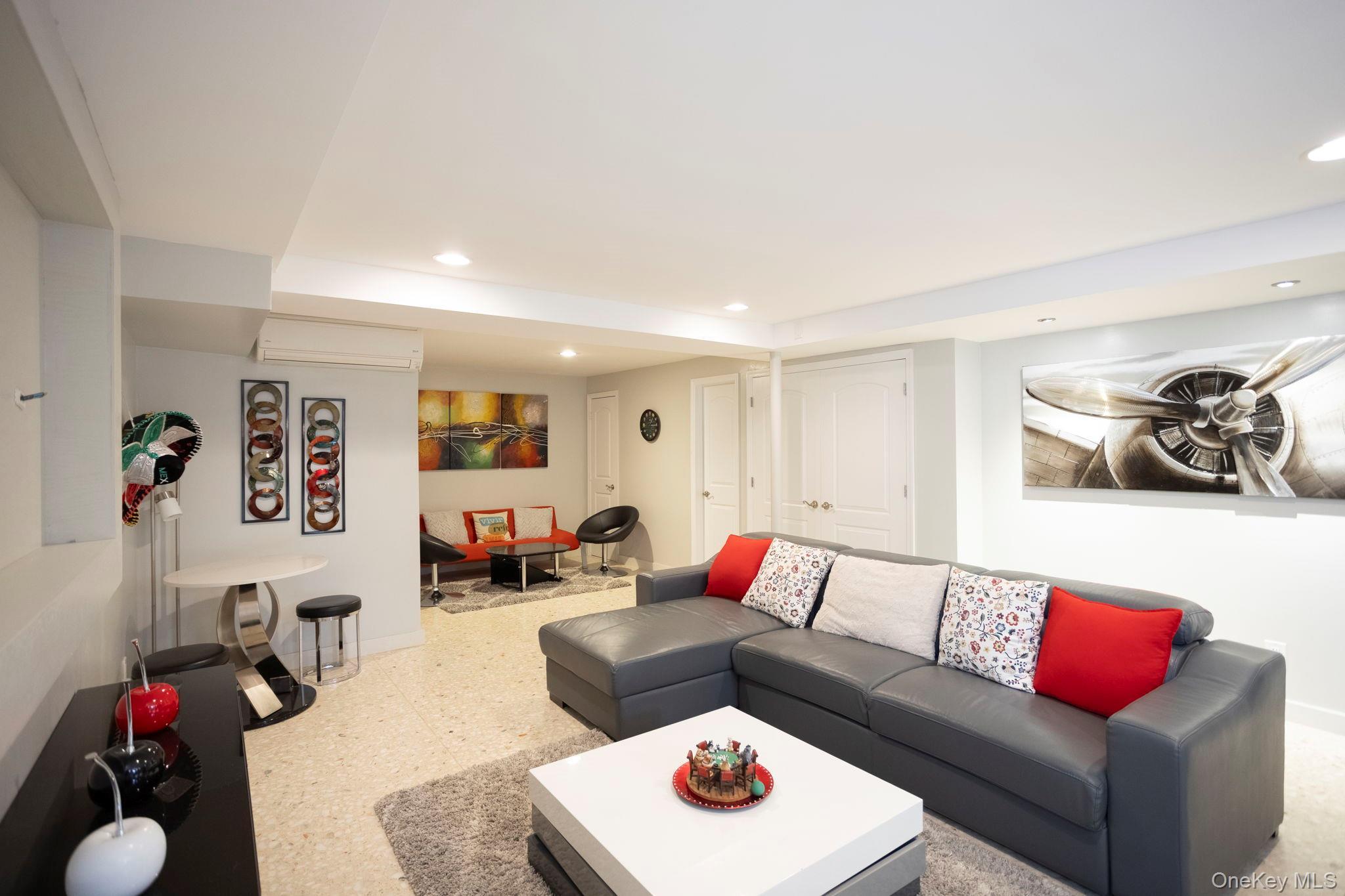 Single Family Pompeii Avenue Queens, NY 11423, MLS-1022434-22