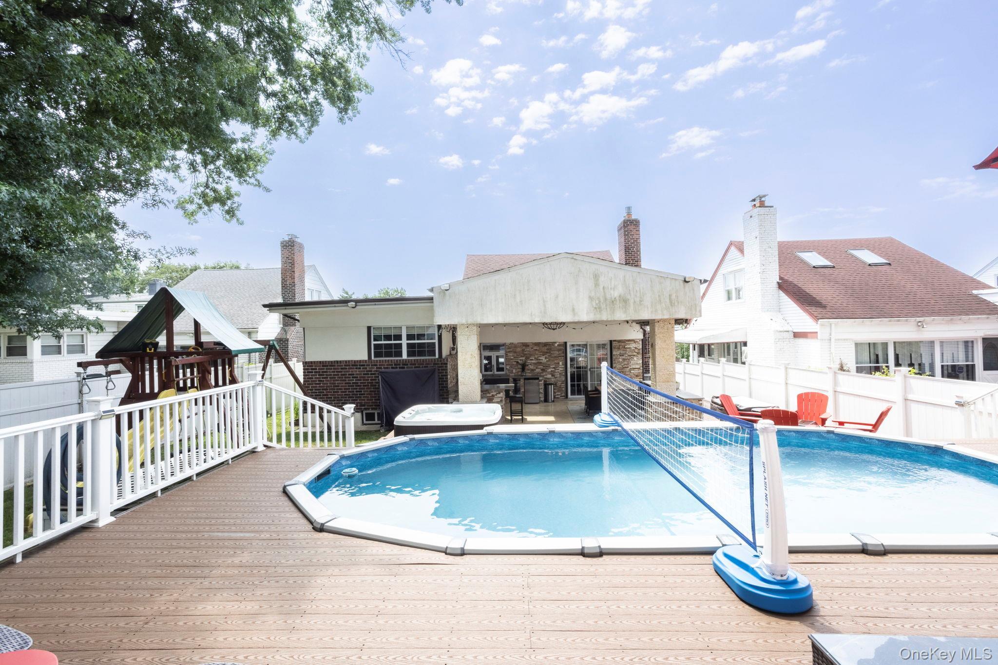 Single Family Pompeii Avenue Queens, NY 11423, MLS-1022434-28