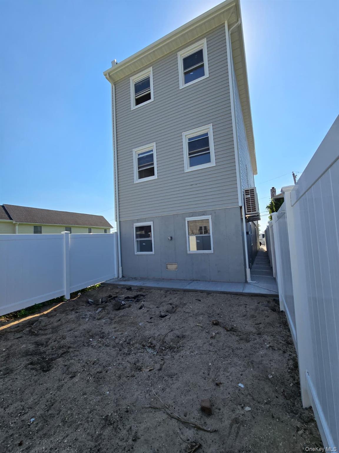 Single Family Beach 45 Street Queens, NY 11691, MLS-1022452-8