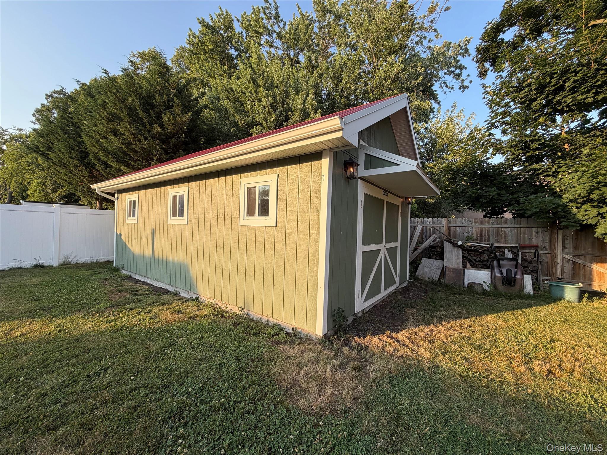 Single Family Lombardy Boulevard Suffolk County, NY 11706, MLS-1022465-11