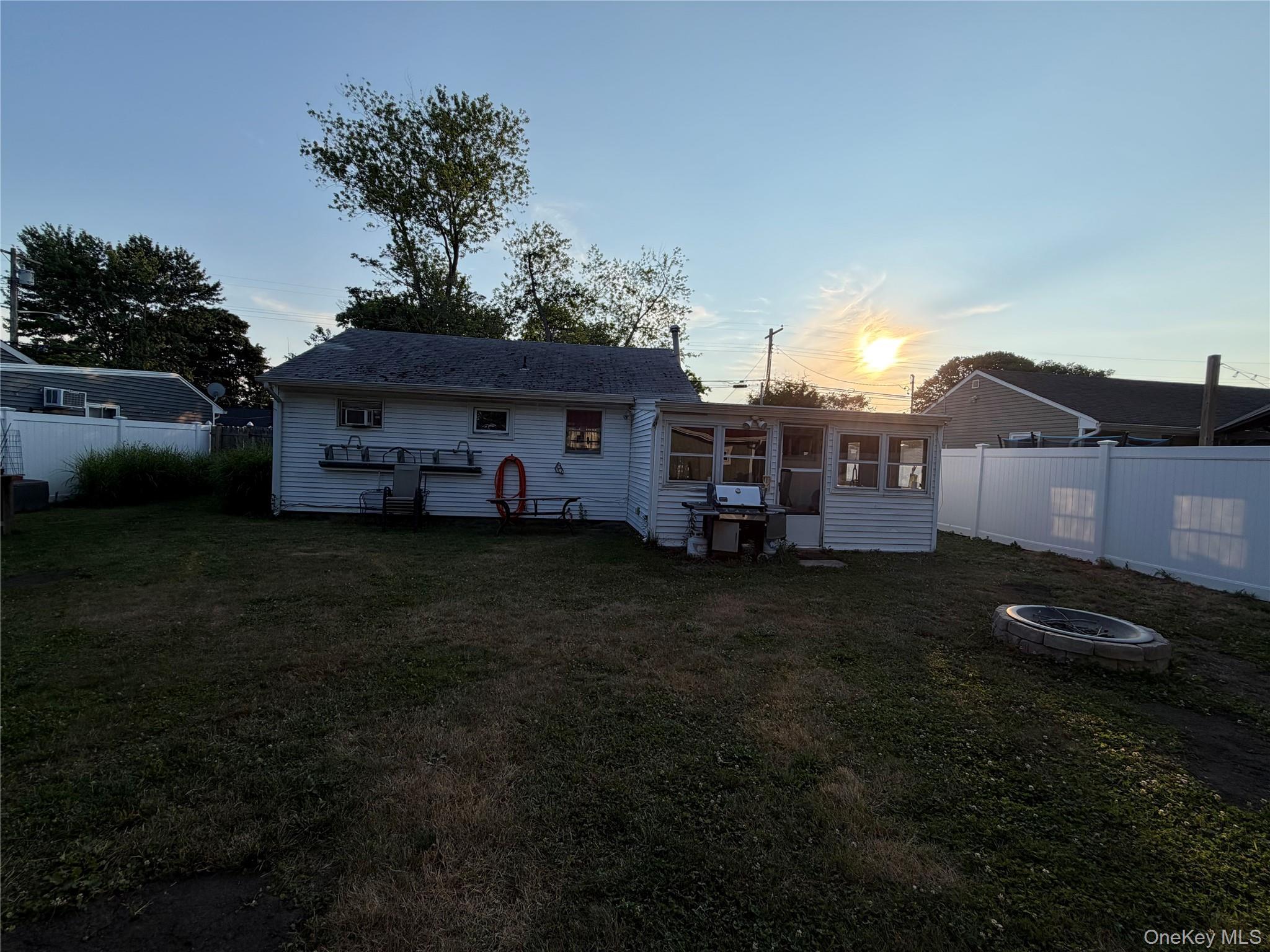Single Family Lombardy Boulevard Suffolk County, NY 11706, MLS-1022465-14
