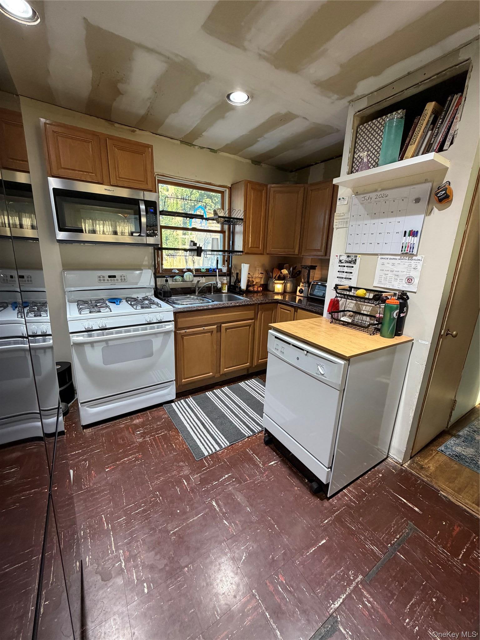 Single Family Lombardy Boulevard Suffolk County, NY 11706, MLS-1022465-6
