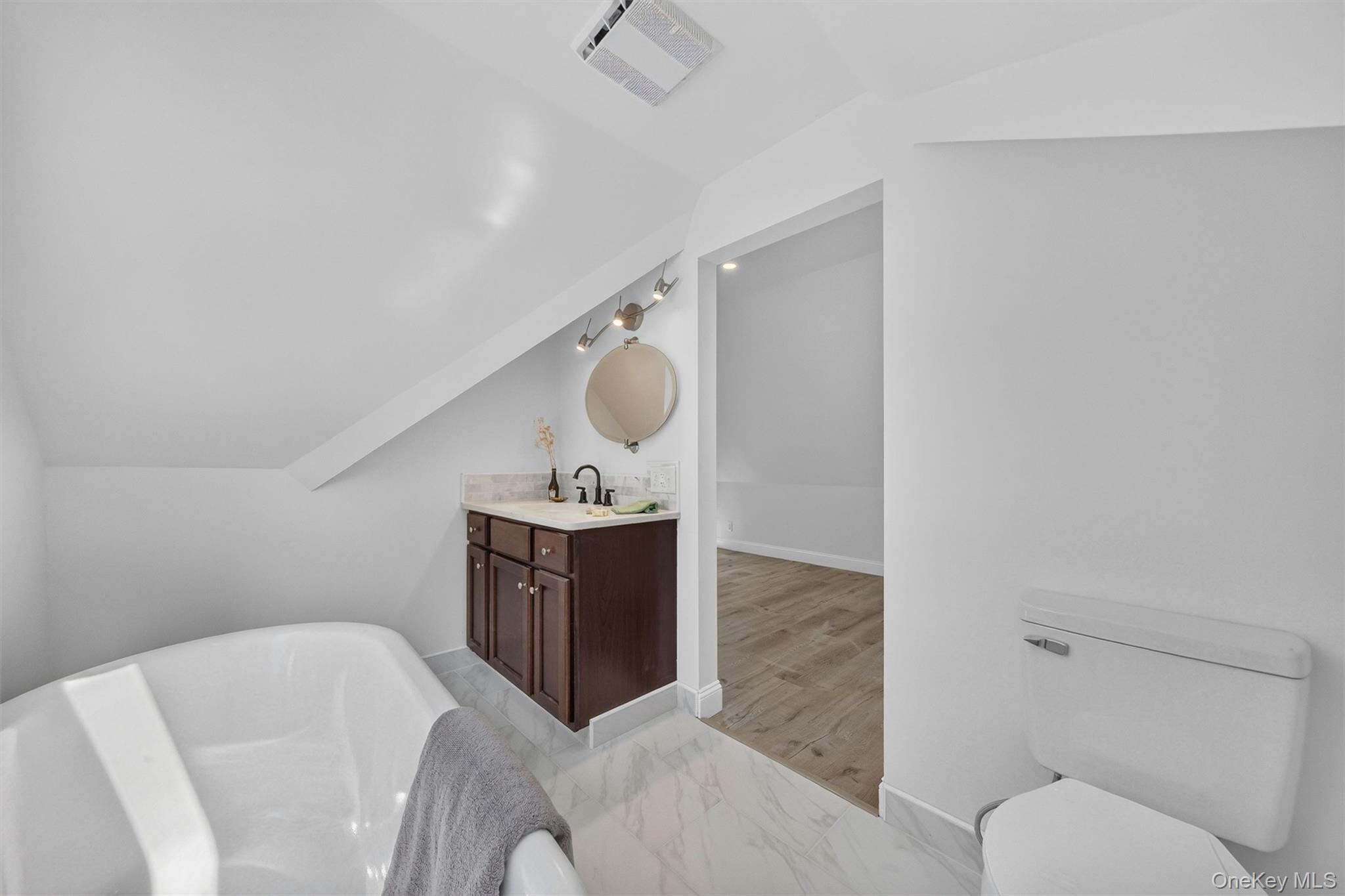 Single Family Linden Avenue Dutchess County, NY 12571, MLS-1022522-24
