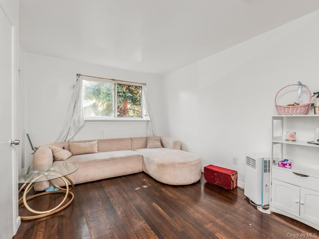 Single Family Balcom Avenue Bronx, NY 10465, MLS-1022585-14