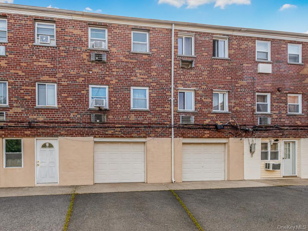 Single Family Balcom Avenue Bronx, NY 10465, MLS-1022585-2