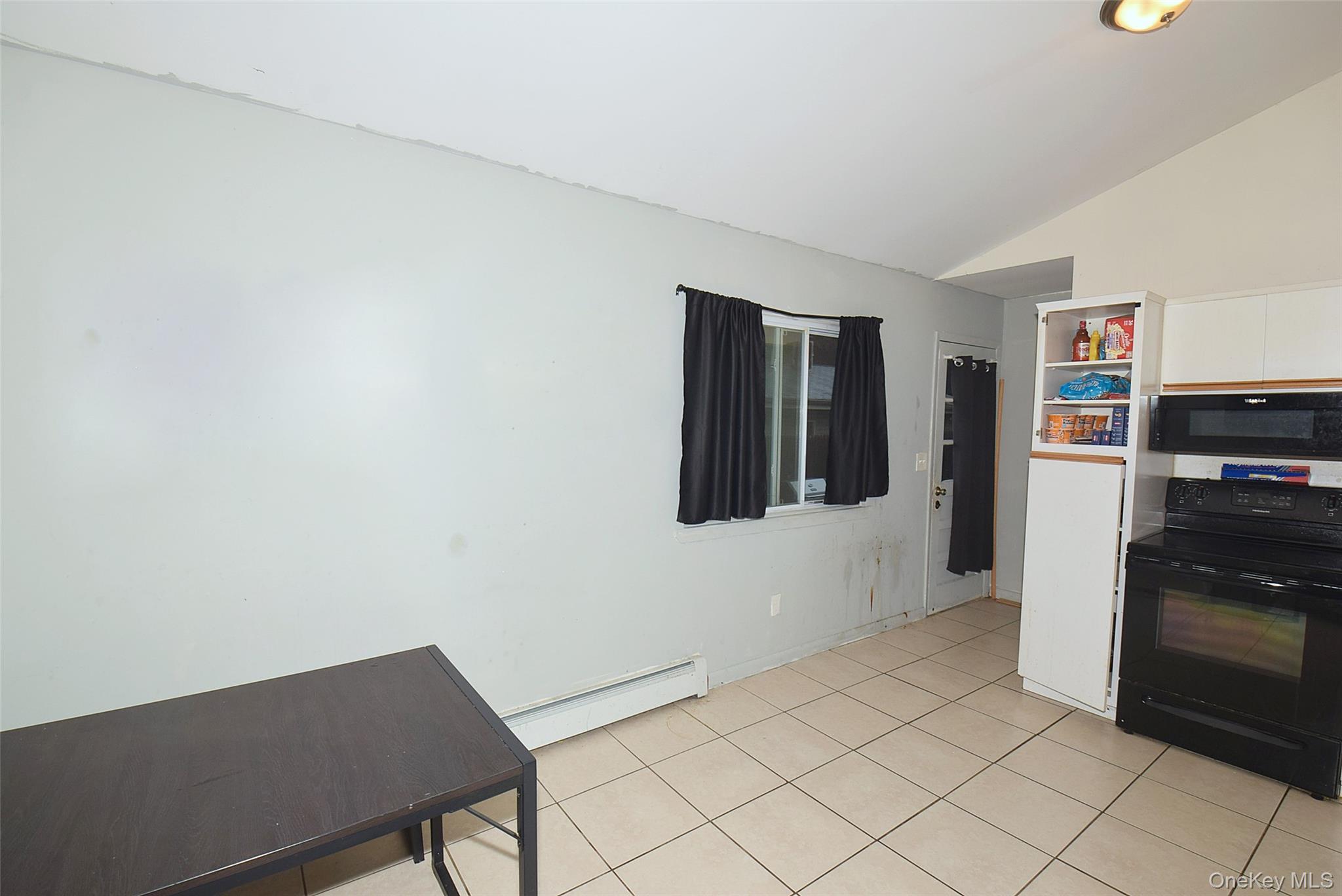 Single Family Meadowmere Avenue  Suffolk County, NY 11950, MLS-1022590-9