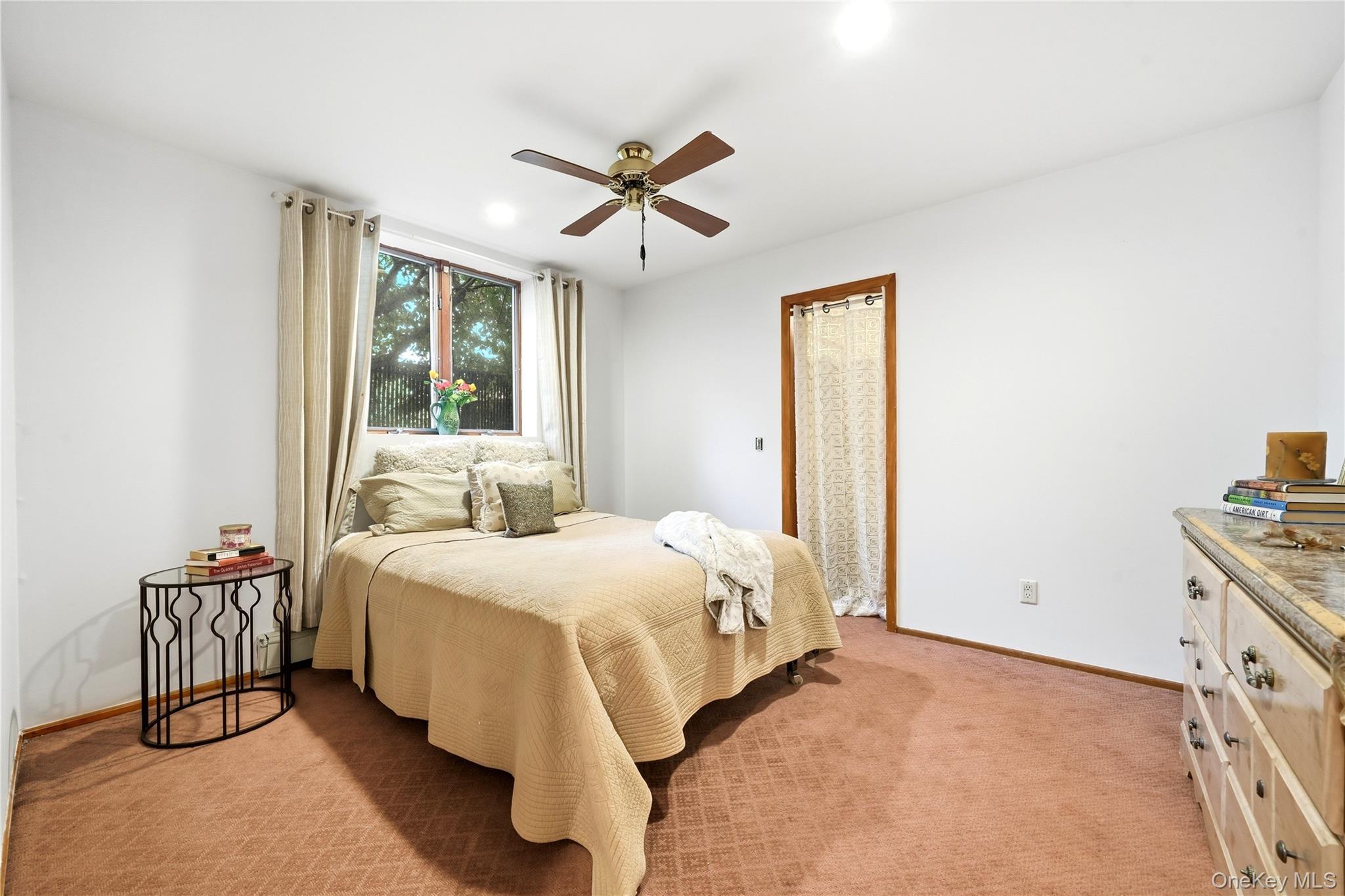 Single Family Finnin Place  Nassau County, NY 11709, MLS-1022597-4