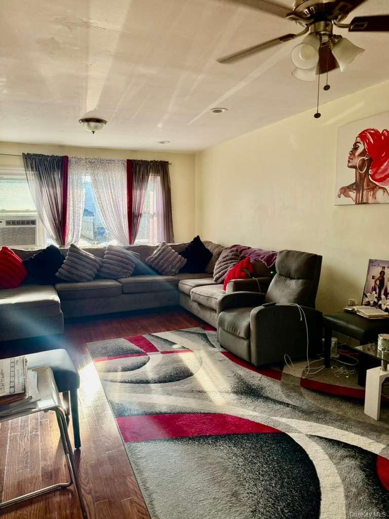 Single Family 254th Street  Queens, NY 11422, MLS-1022603-10