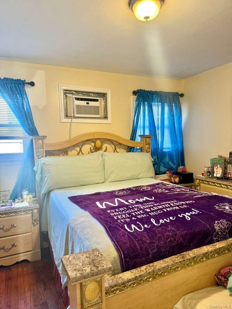 Single Family 254th Street  Queens, NY 11422, MLS-1022603-8