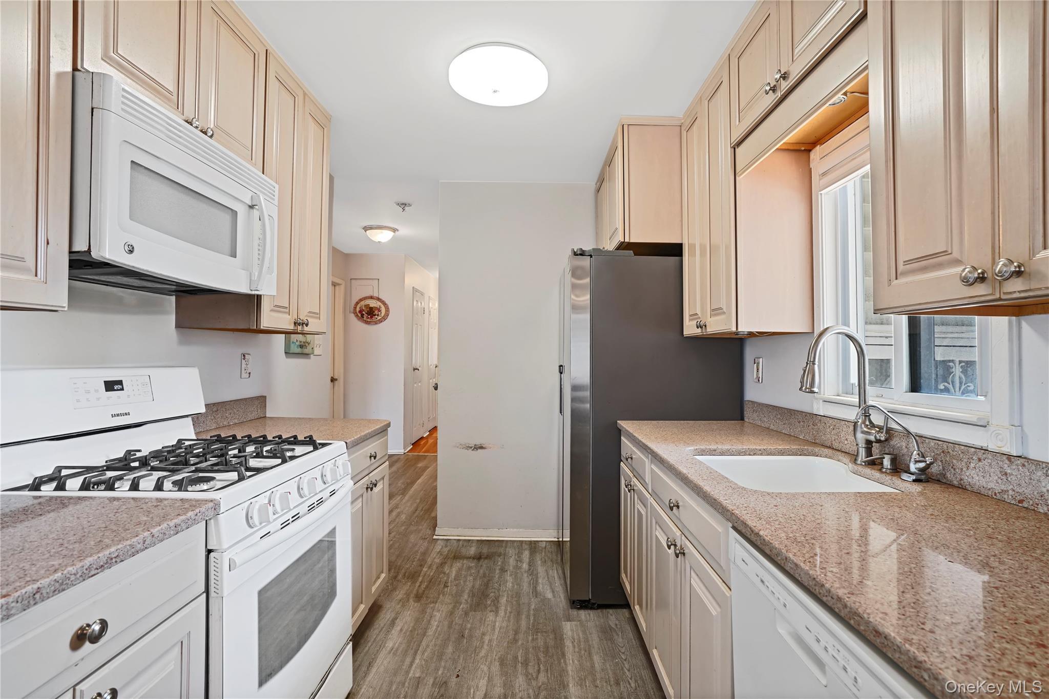 Single Family 83rd Street Queens, NY 11414, MLS-1022651-4