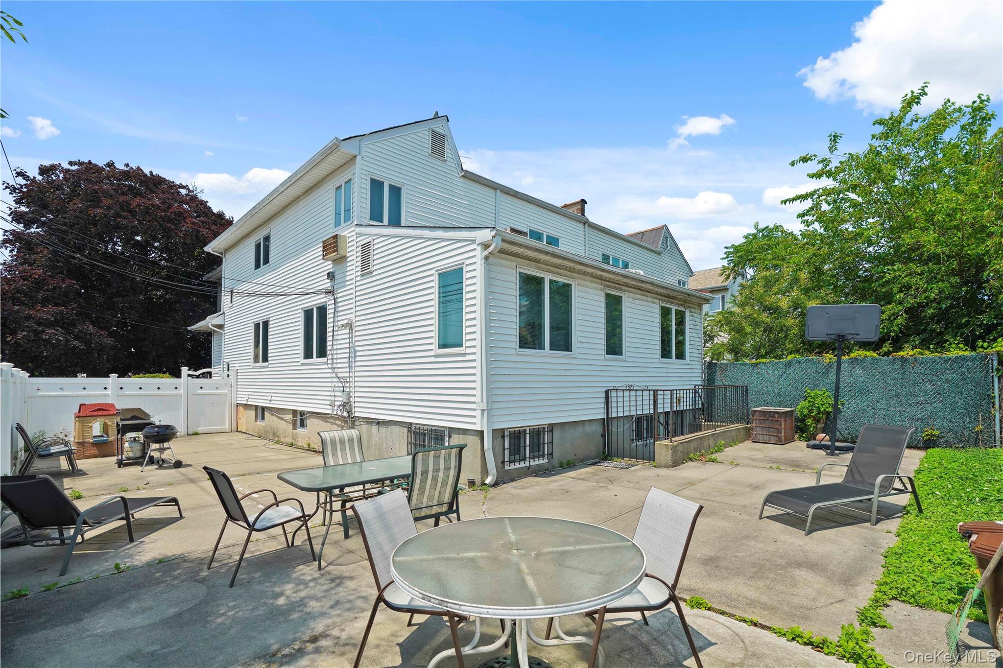 Single Family 83rd Street Queens, NY 11414, MLS-1022651-49