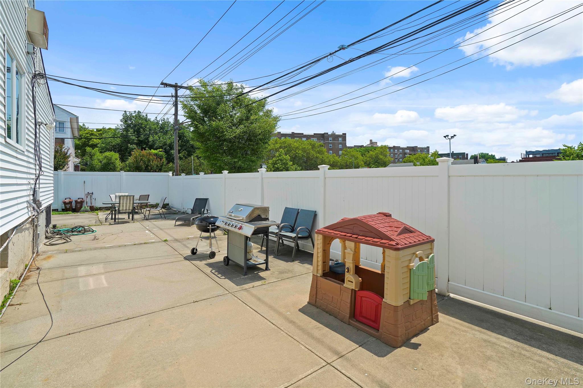 Single Family 83rd Street  Queens, NY 11414, MLS-1022651-50