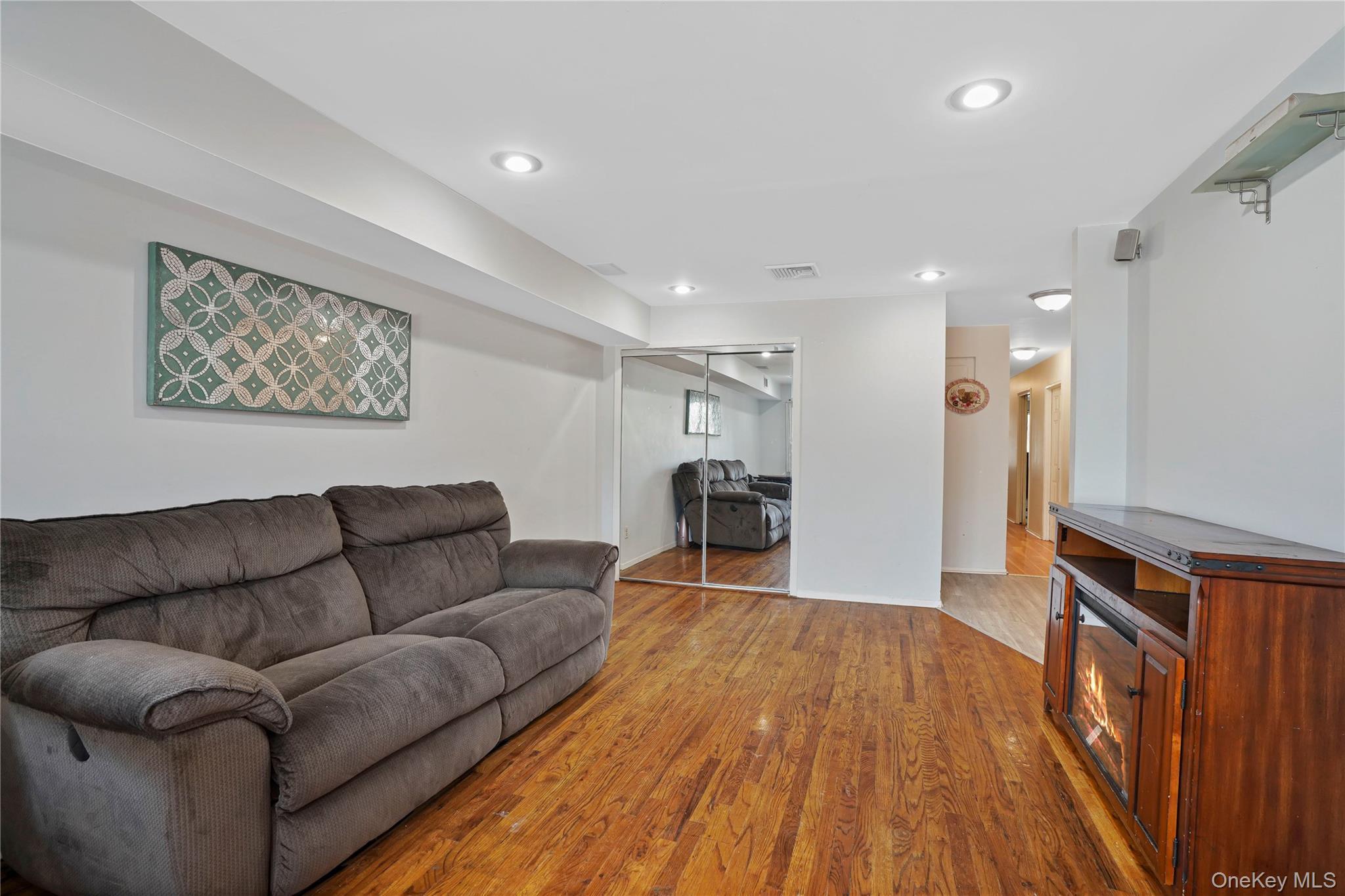 Single Family 83rd Street Queens, NY 11414, MLS-1022651-9