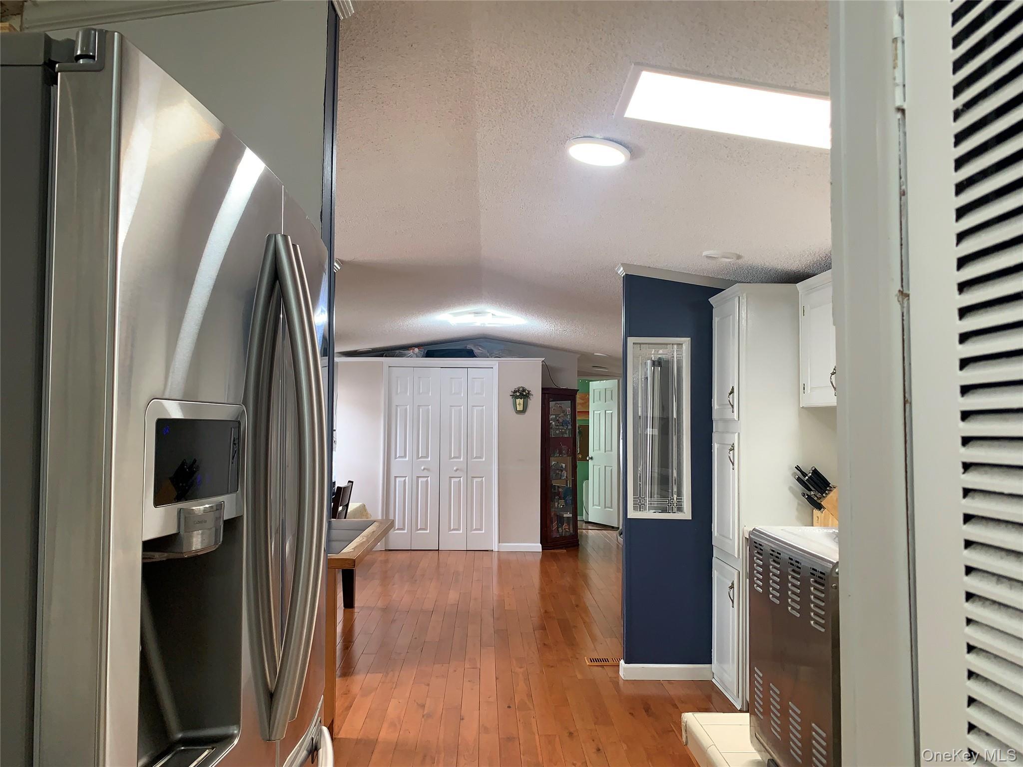 Single Family Parkway Trailer Ct. Rockland County, NY 10970, MLS-1022704-18