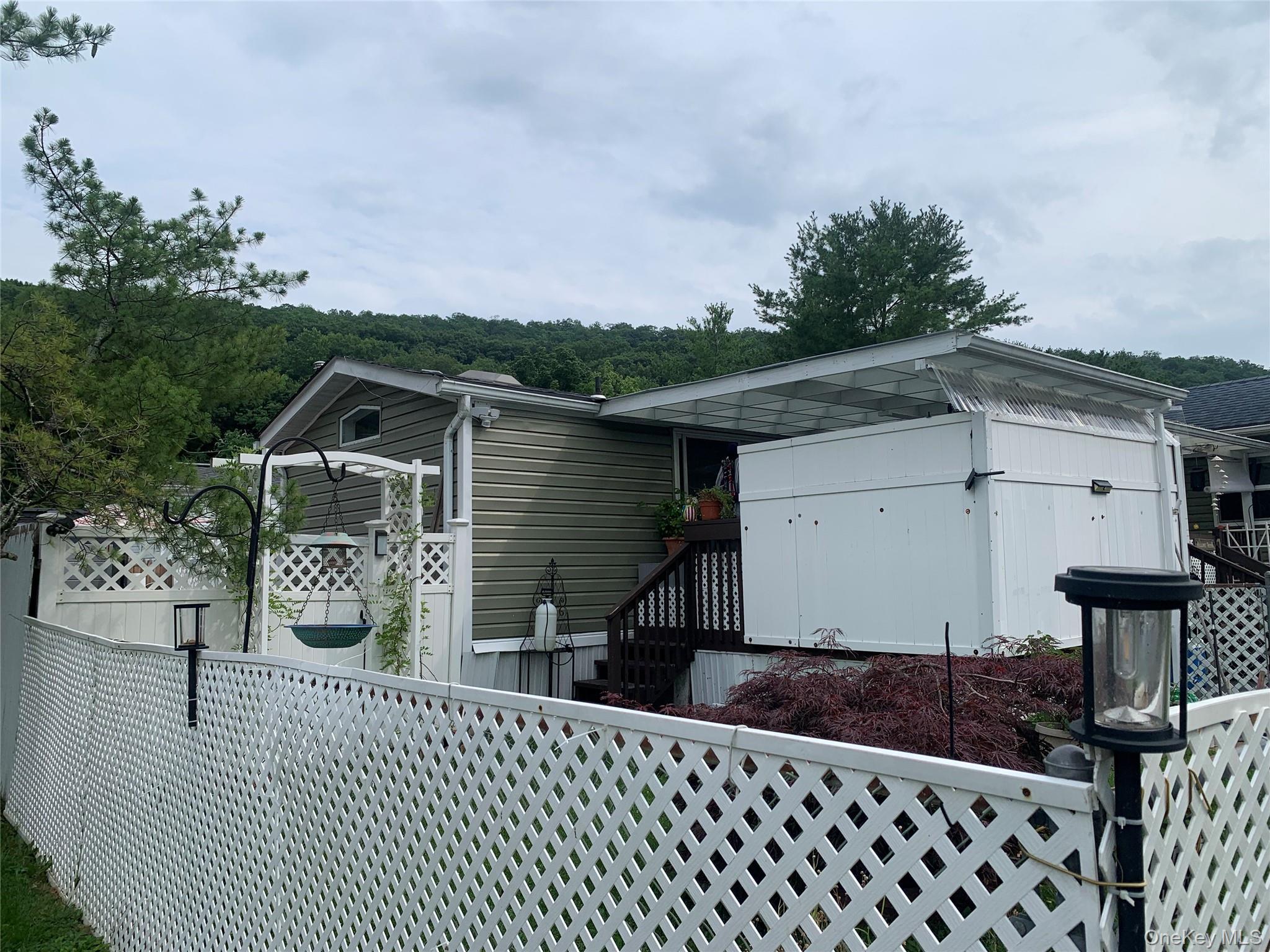 Single Family Parkway Trailer Ct. Rockland County, NY 10970, MLS-1022704-2