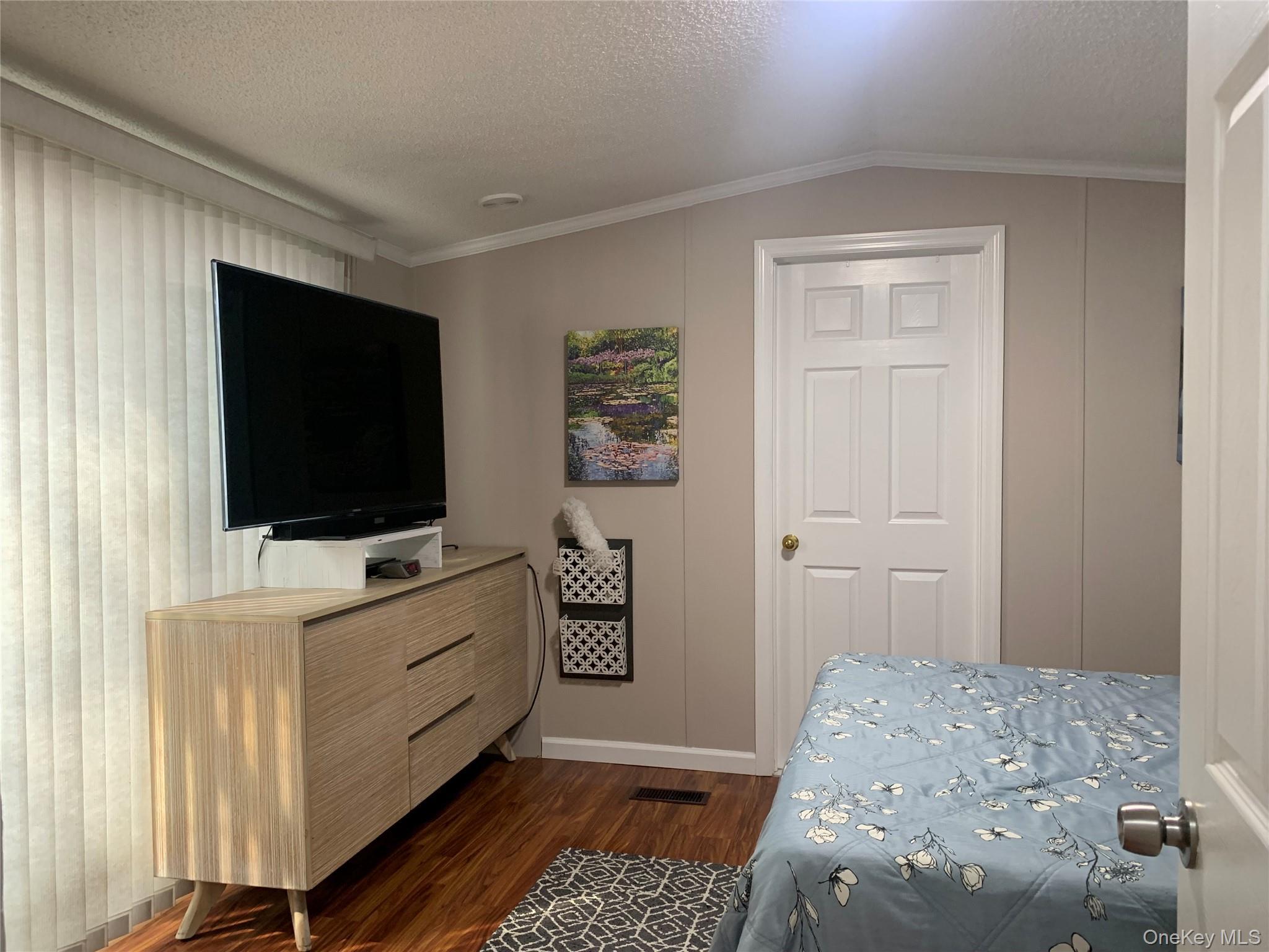 Single Family Parkway Trailer Ct. Rockland County, NY 10970, MLS-1022704-22