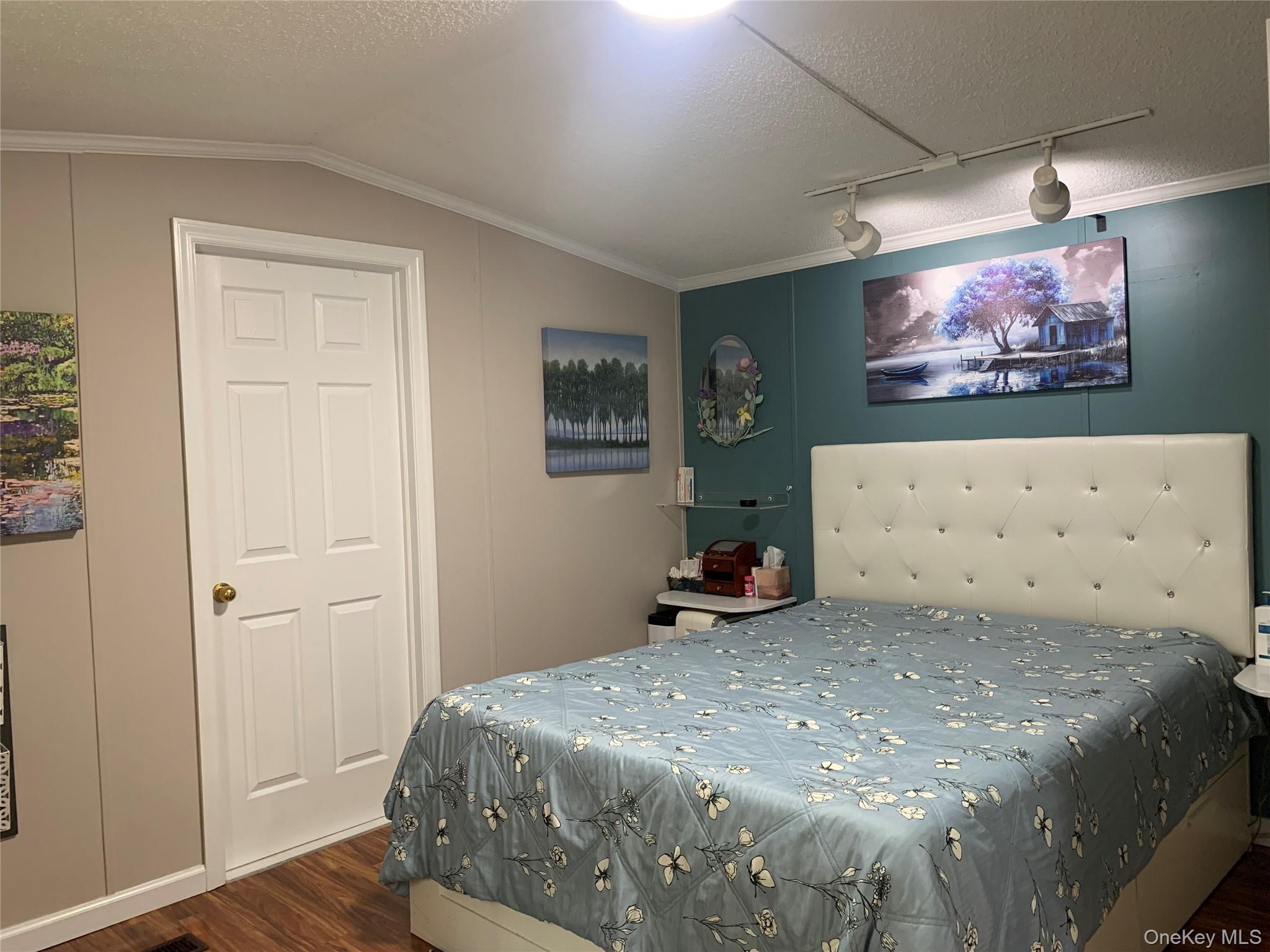 Single Family Parkway Trailer Ct. Rockland County, NY 10970, MLS-1022704-23