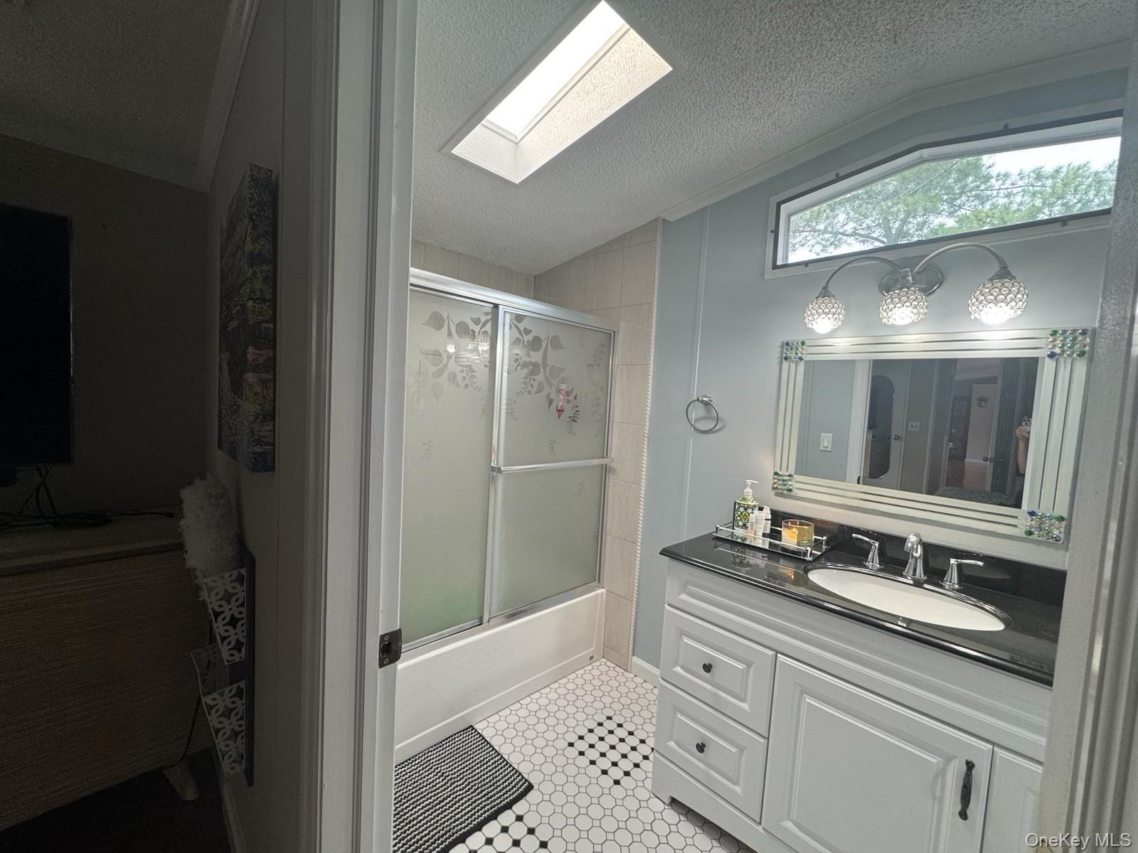 Single Family Parkway Trailer Ct. Rockland County, NY 10970, MLS-1022704-25