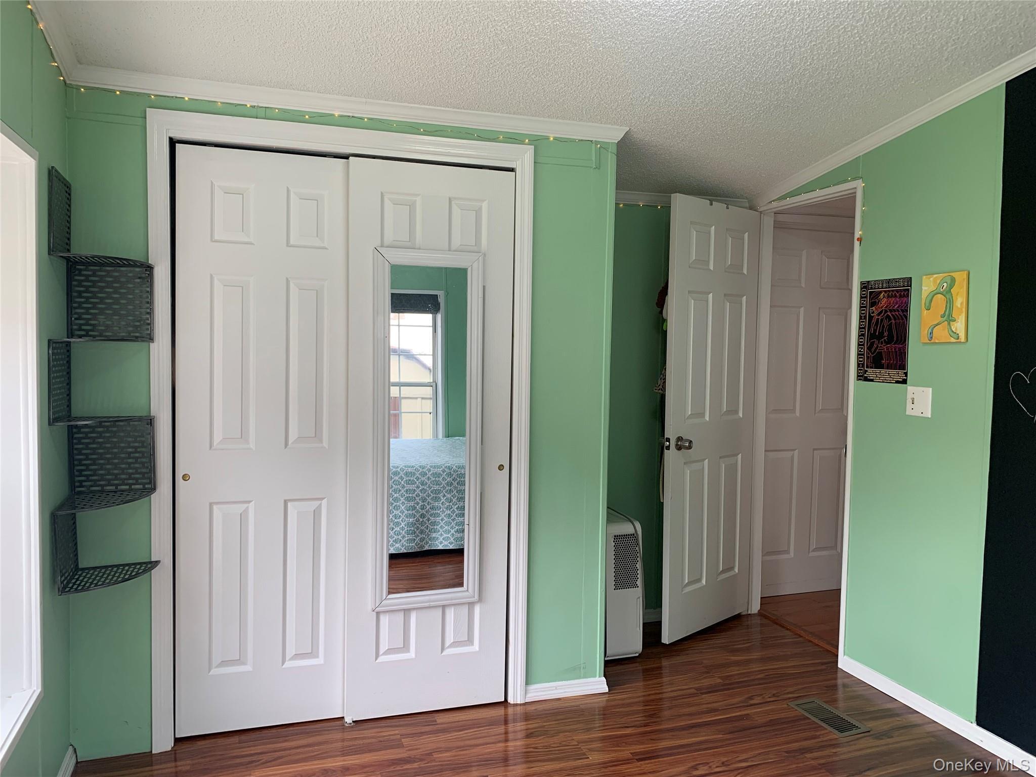 Single Family Parkway Trailer Ct. Rockland County, NY 10970, MLS-1022704-9