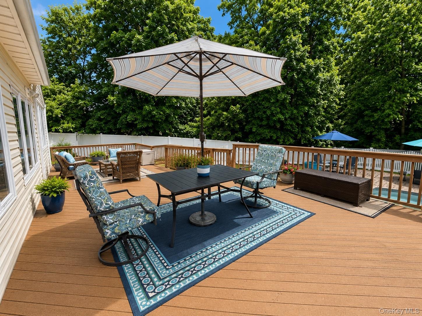 Single Family Penn Drive  Suffolk County, NY 11746, MLS-1022708-33