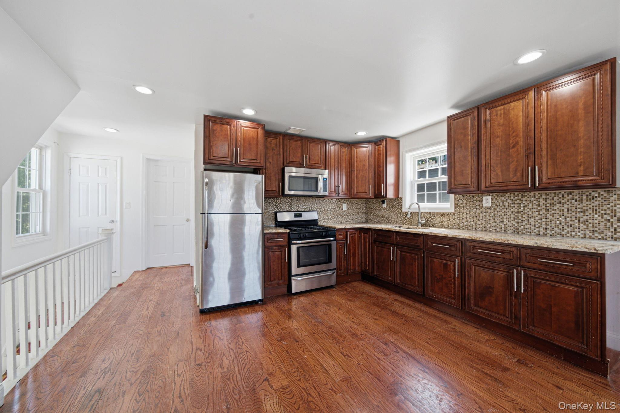 Single Family 191st Street Queens, NY 11412, MLS-1022714-13