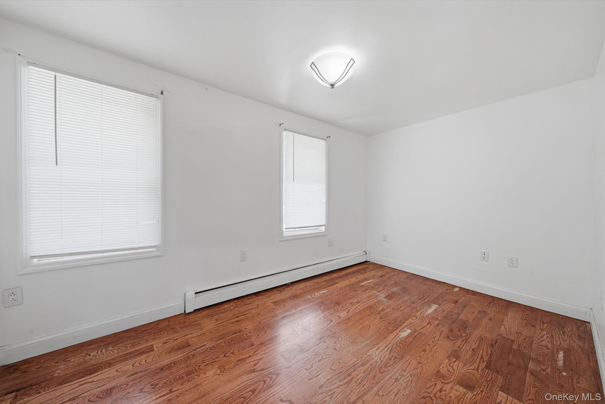 Single Family 191st Street Queens, NY 11412, MLS-1022714-17