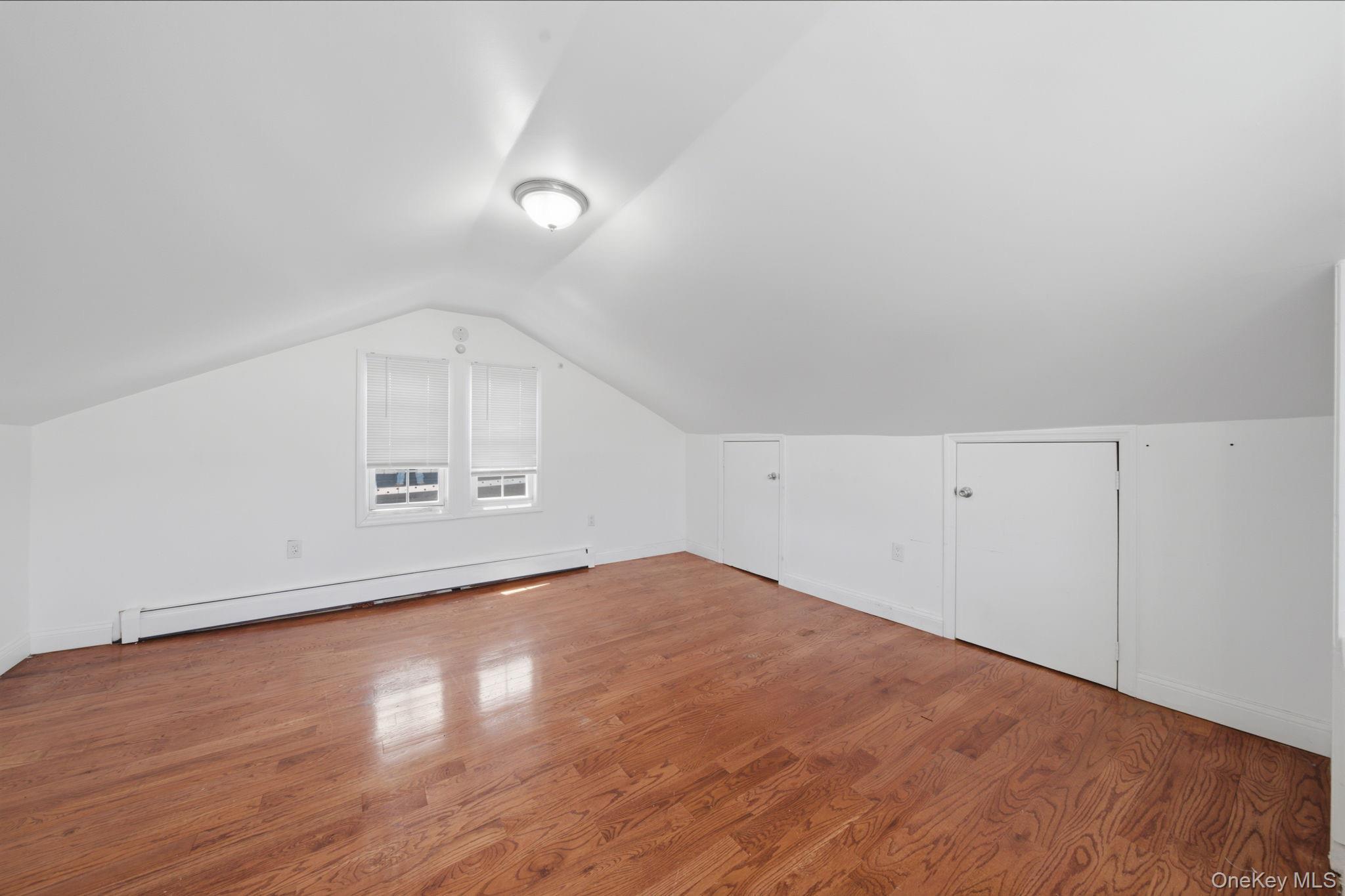 Single Family 191st Street Queens, NY 11412, MLS-1022714-18