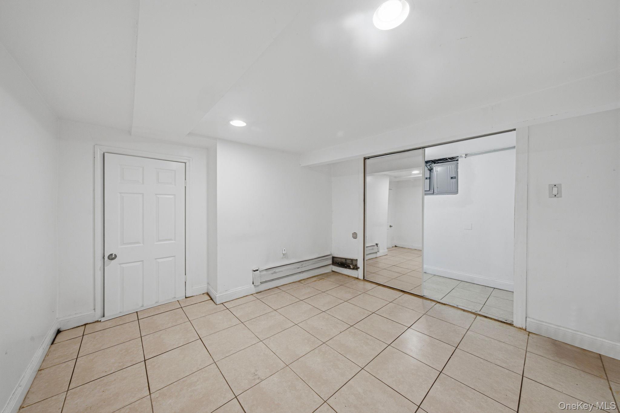 Single Family 191st Street Queens, NY 11412, MLS-1022714-23