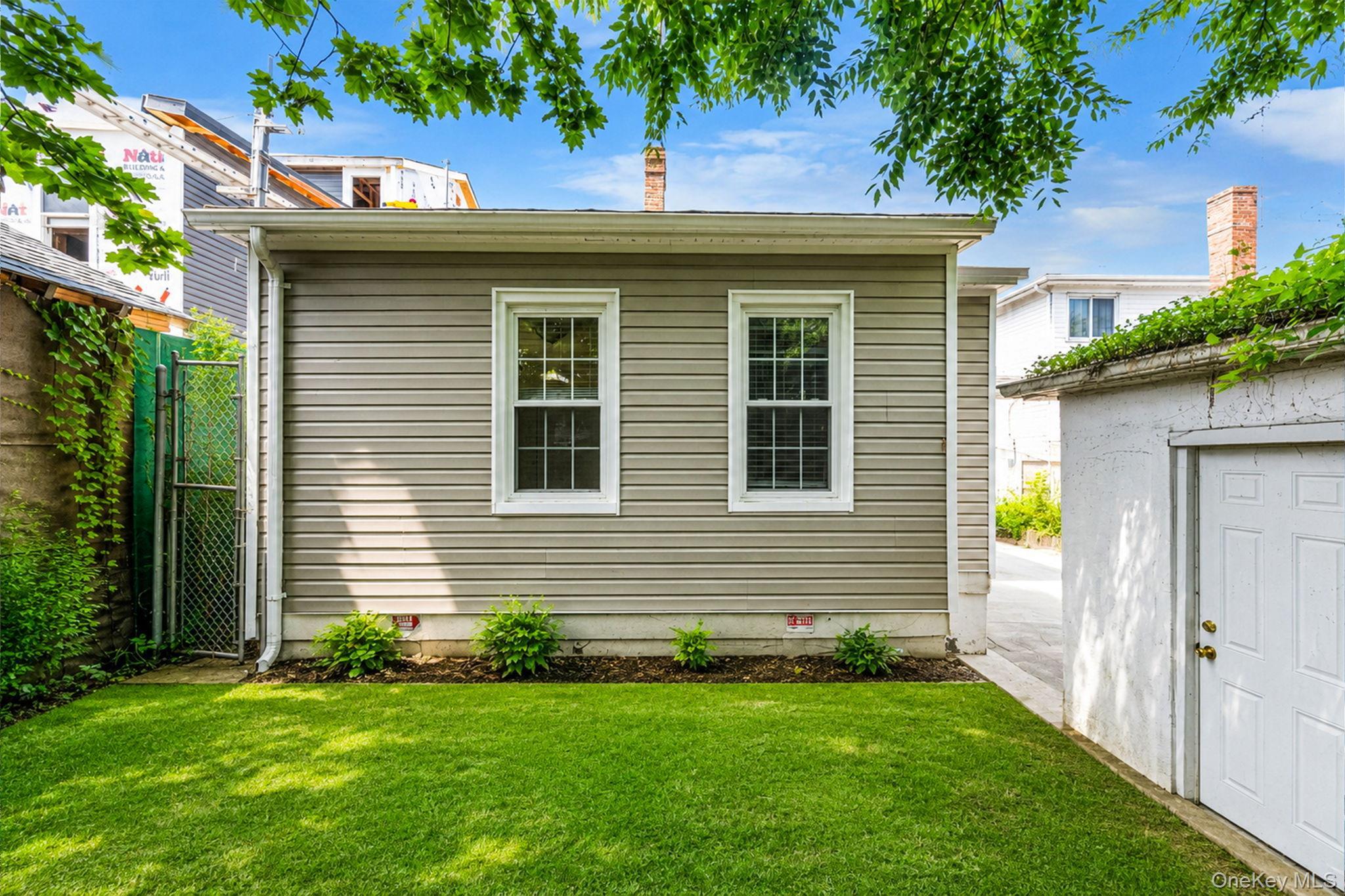 Single Family 191st Street  Queens, NY 11412, MLS-1022714-24