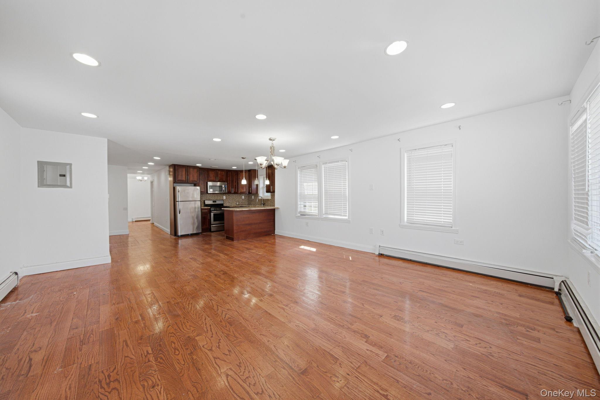 Single Family 191st Street Queens, NY 11412, MLS-1022714-5