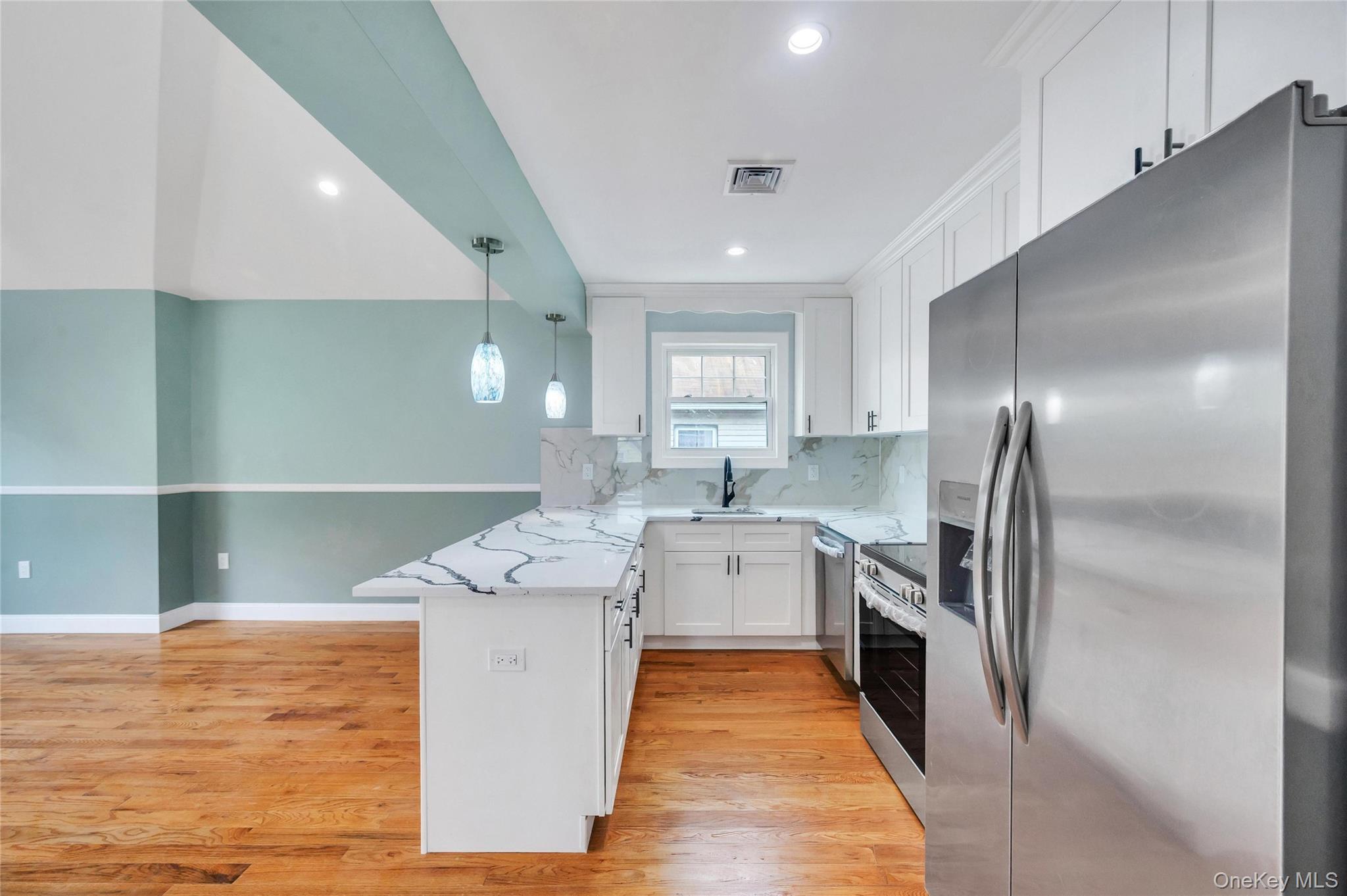 Single Family 133rd Road Queens, NY 11434, MLS-1022729-33