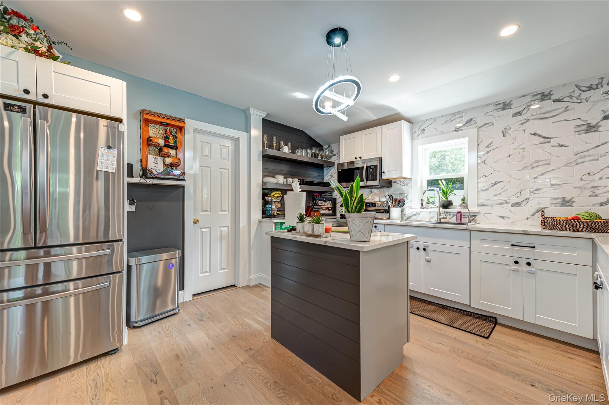 Single Family Parkway Street  Suffolk County, NY 11901, MLS-1022749-11