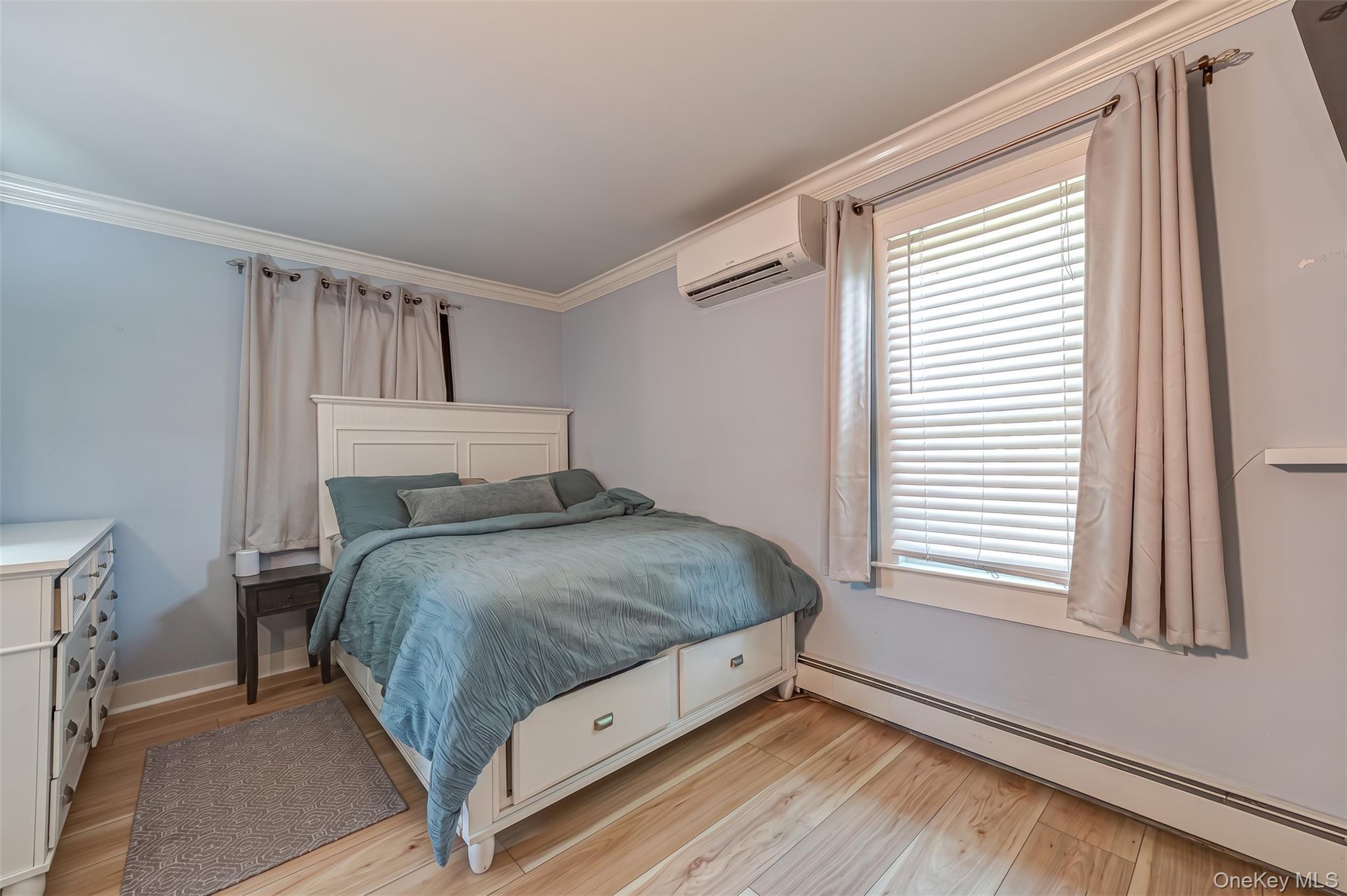Single Family Parkway Street  Suffolk County, NY 11901, MLS-1022749-17