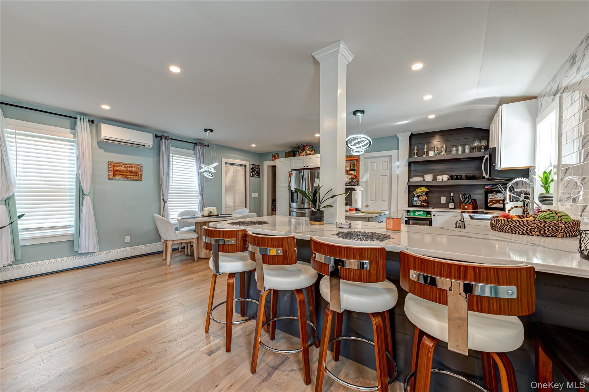 Single Family Parkway Street  Suffolk County, NY 11901, MLS-1022749-7