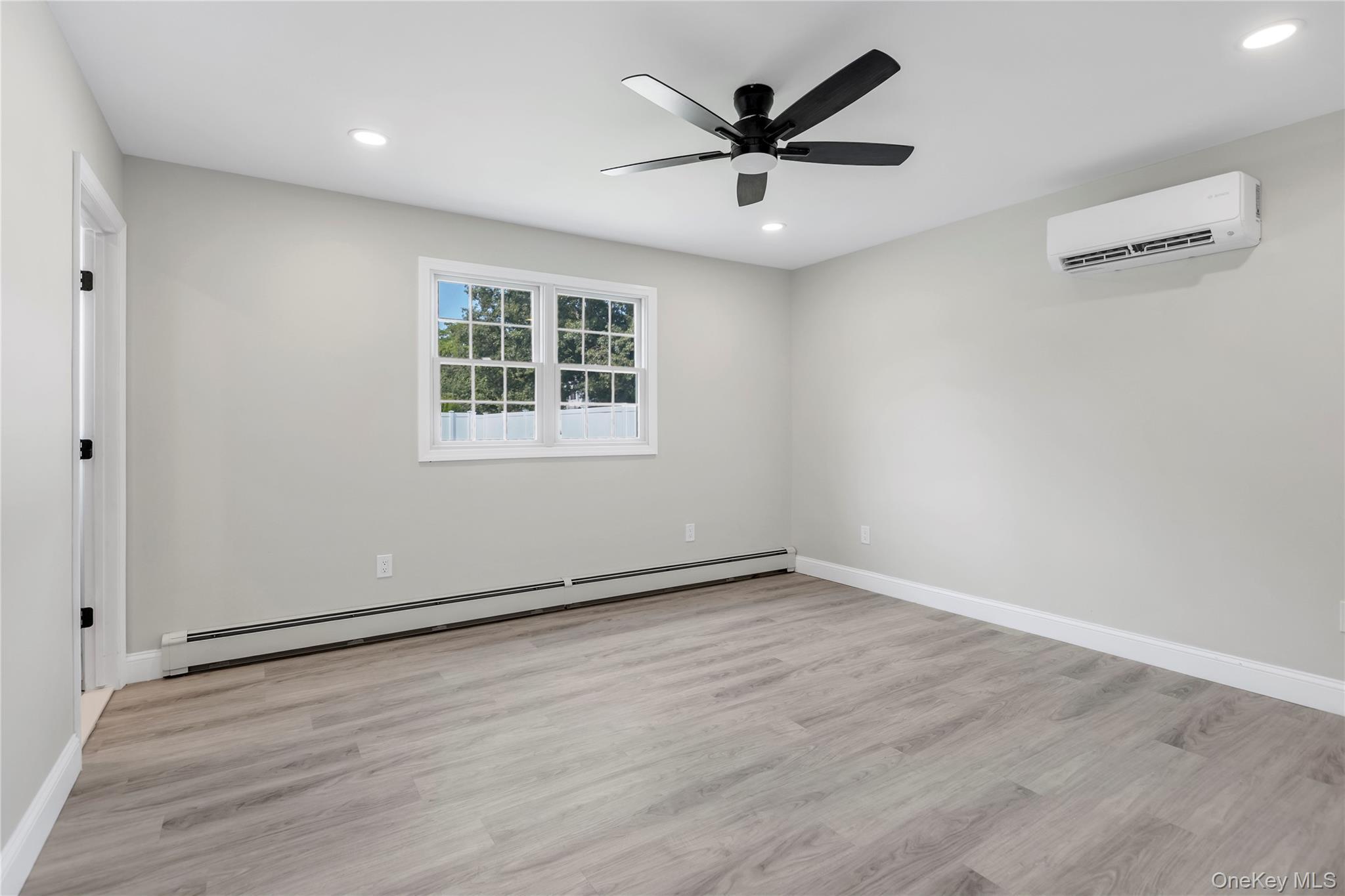 Single Family Glen Summer Road Suffolk County, NY 11741, MLS-1022762-10