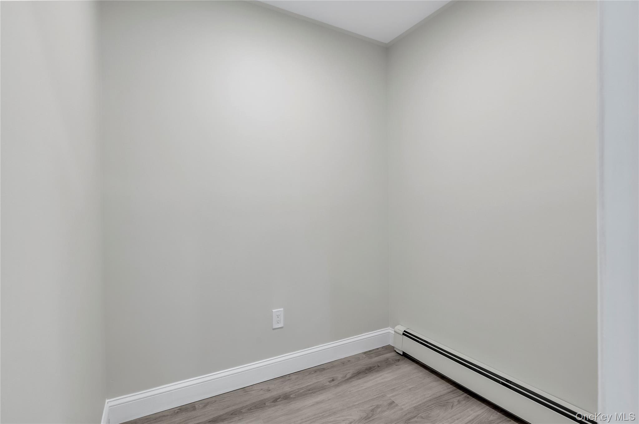 Single Family Glen Summer Road Suffolk County, NY 11741, MLS-1022762-15