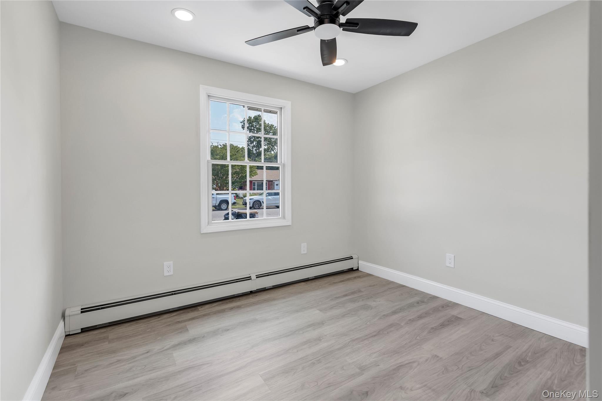 Single Family Glen Summer Road Suffolk County, NY 11741, MLS-1022762-16