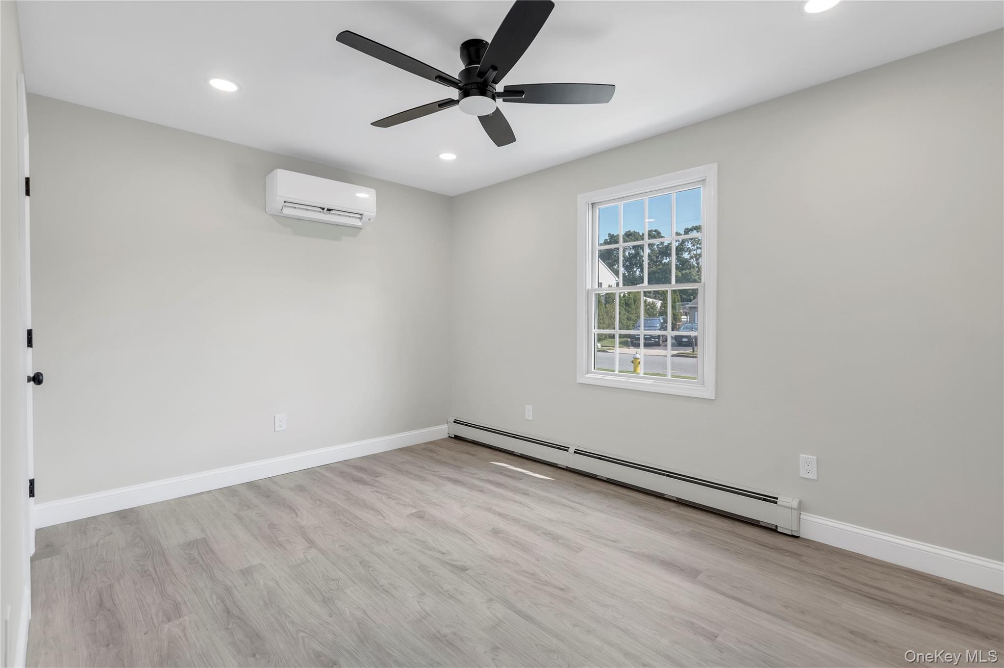Single Family Glen Summer Road Suffolk County, NY 11741, MLS-1022762-18