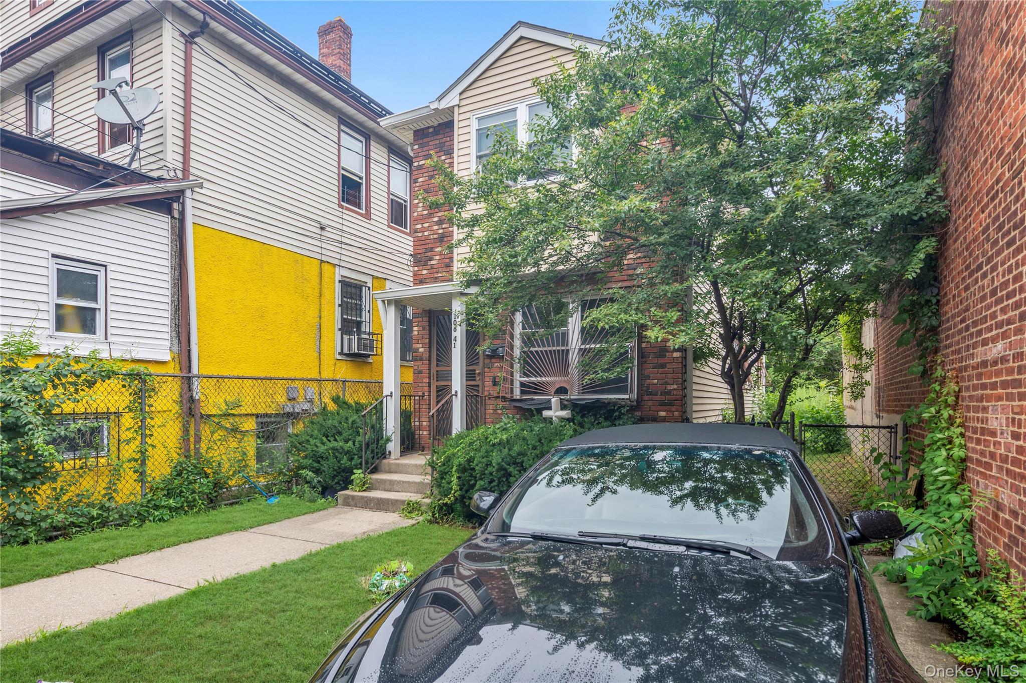 Single Family 160th Street  Queens, NY 11433, MLS-1022768-16