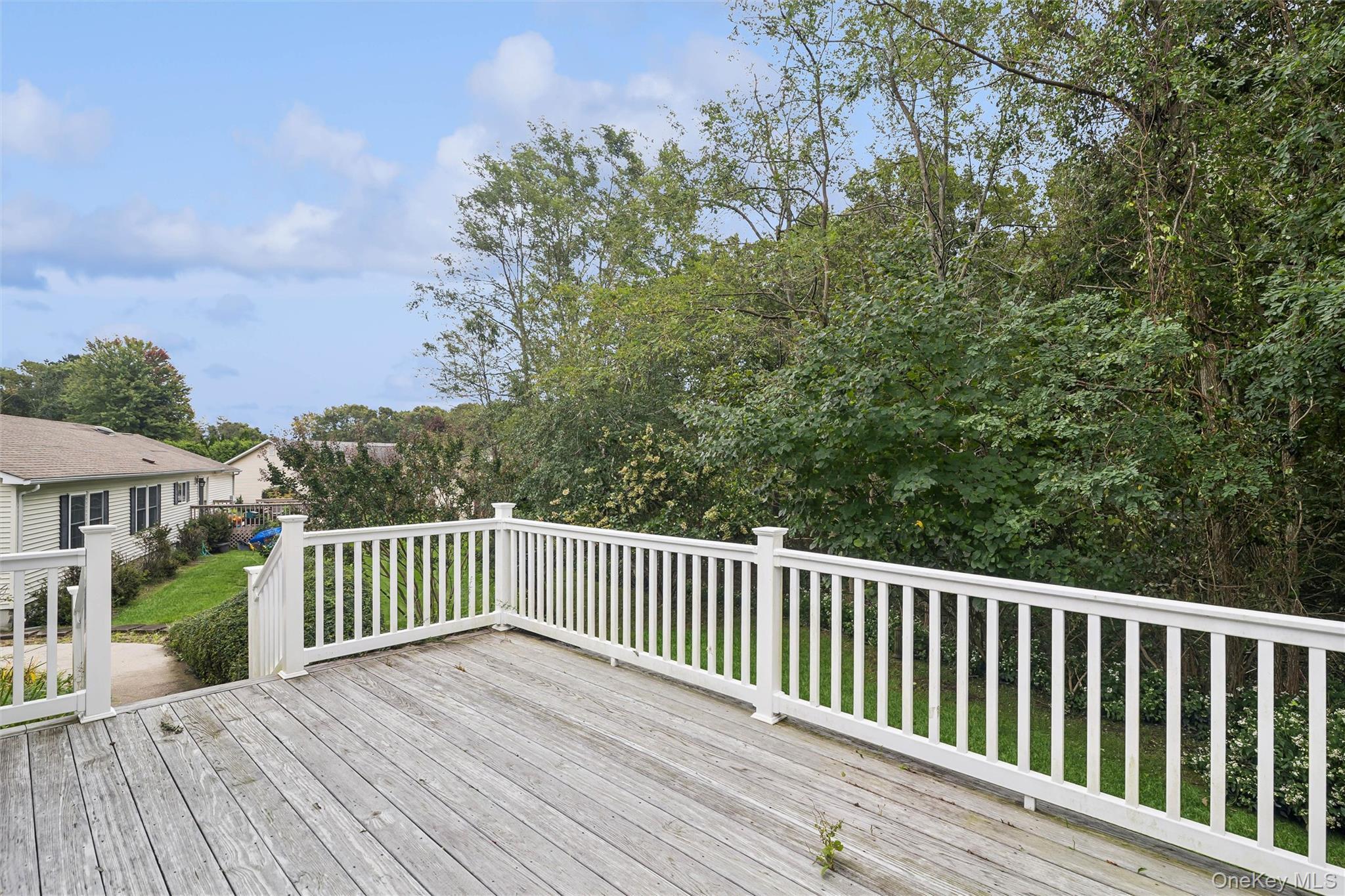 Single Family Middle Road Suffolk County, NY 11933, MLS-1022776-14