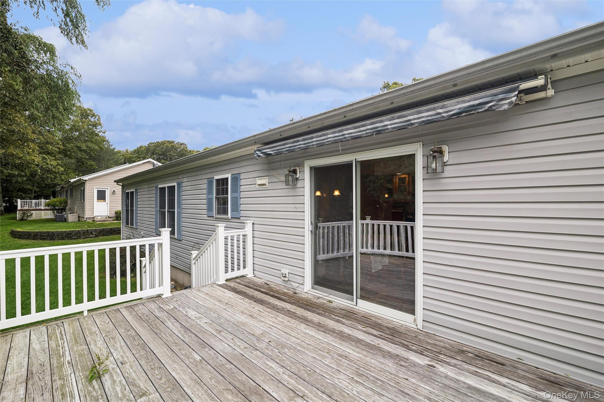 Single Family Middle Road Suffolk County, NY 11933, MLS-1022776-16