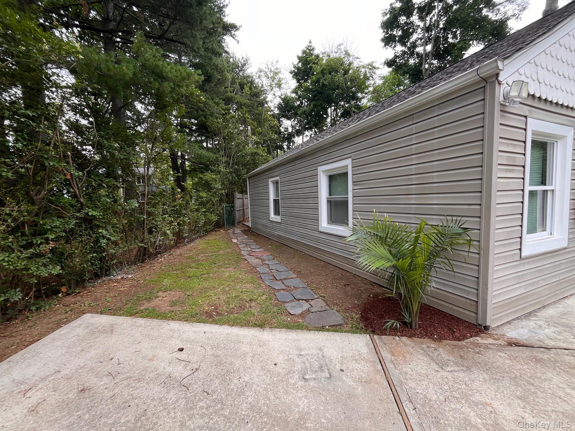 Single Family Commander Avenue Nassau County, NY 11550, MLS-1022802-21