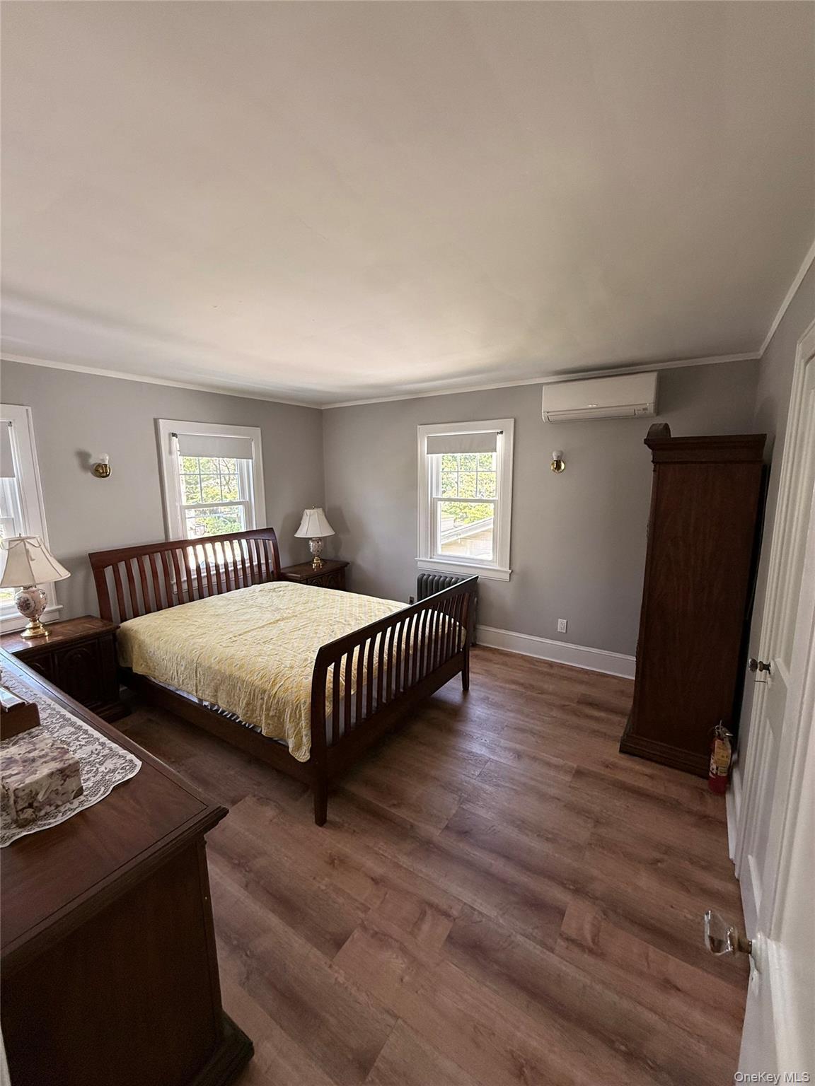 Single Family Glenwood Street Queens, NY 11363, MLS-1022809-20